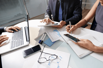 Beneficios del trabajo en una oficina presencial: Razones para mantener un espacio físico