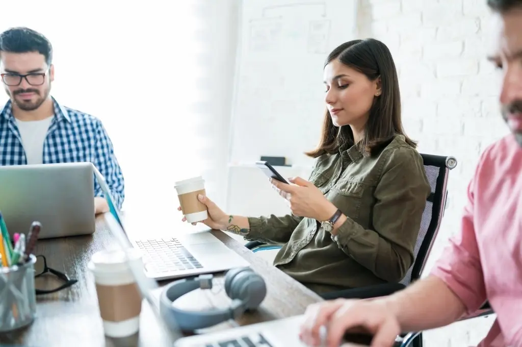 Tabla de diferencias: Oficina tradicional vs. coworking: Ventajas de cada opción